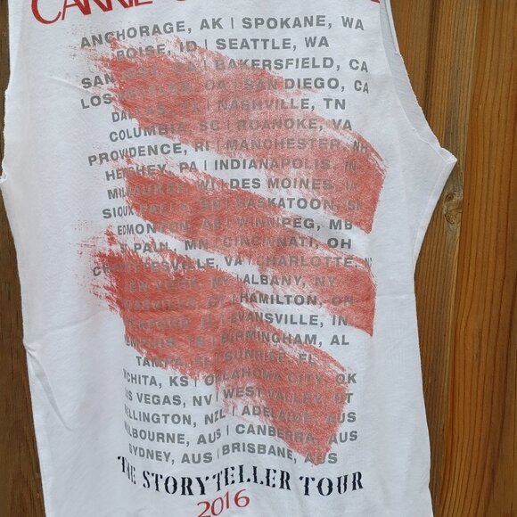 Carrie Underwood Storyteller T-Shirt Cut off Tank Women's Size Small OFFICIAL - Picture 5 of 5